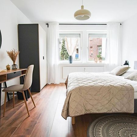 Homefy Bright And Cozy Holiday Apartment - Washer & Dryer - Free Parking เอสเซน ภายนอก รูปภาพ